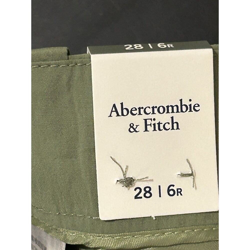 NWT Abercrombie & Fitch Women's size 28/6R Green Shorts - Picture 6 of 6
